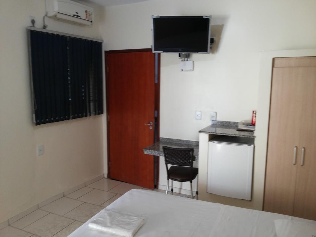 Hotel Casa Nova Várzea Grande Quarto foto